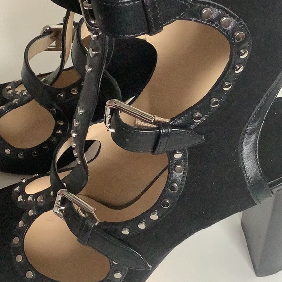 Stunning black Jimmy Choo heels. - Picture 8 of 9